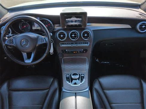 Used 2018 Mercedes-Benz GLC 300 4MATIC image 15