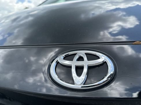 Used 2025 Toyota Corolla SE FWD image 11