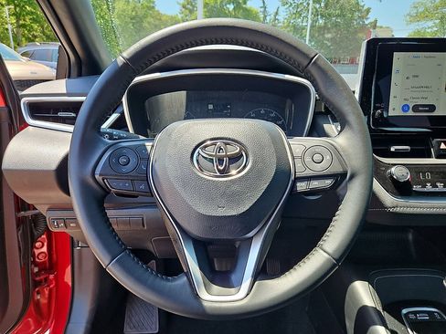 Used 2023 Toyota Corolla SE FWD image 19
