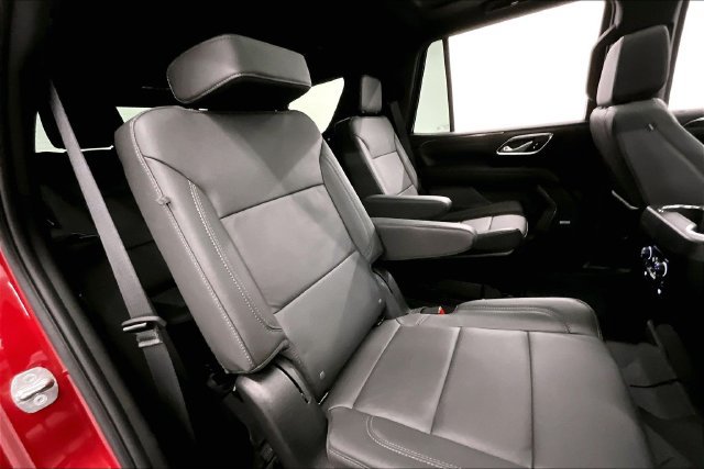 Used 2024 Chevrolet Tahoe Z71 w/ Luxury Package AWD/4WD image 26