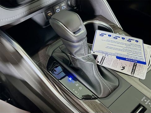 Used 2026 Toyota Highlander Platinum image 15