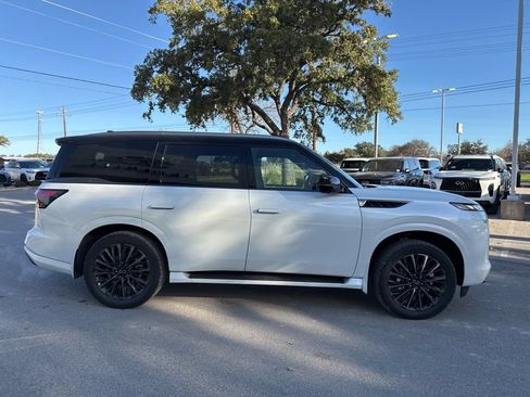 New 2026 INFINITI QX80 Autograph w/ Premium Cargo Package AWD/4WD image 4