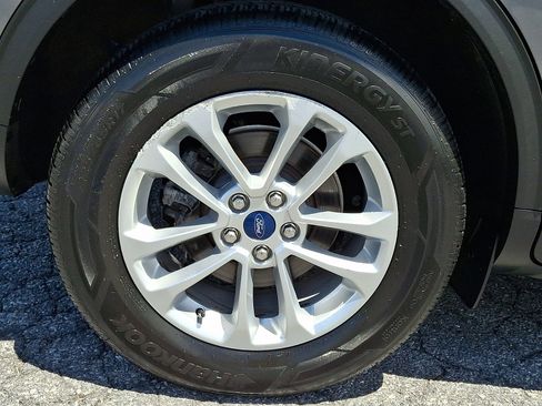 Used 2022 Ford Escape SE w/ Cold Weather Package AWD/4WD image 8