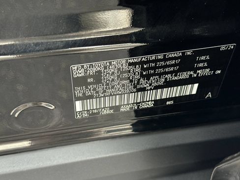 Used 2024 Toyota RAV4 XLE FWD image 26