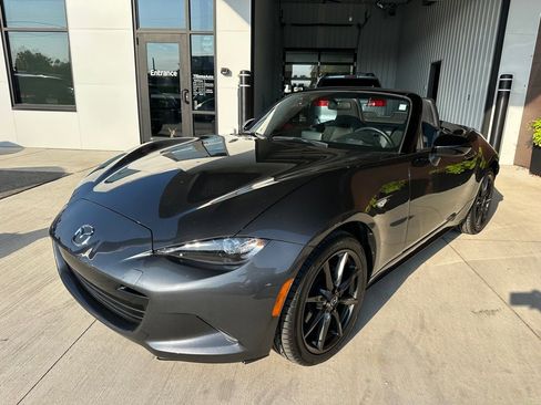 Used 2016 MAZDA MX-5 Miata Club image 3