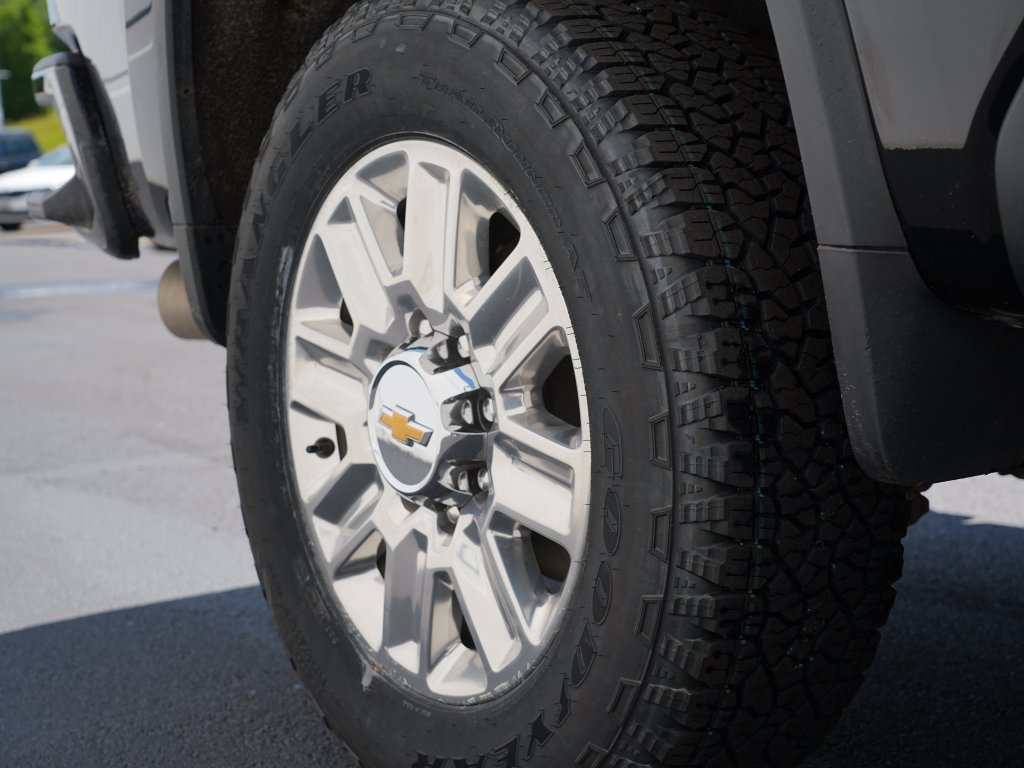 Certified 2025 Chevrolet Silverado 3500 High Country w/ High Country Premium Package AWD/4WD image 31