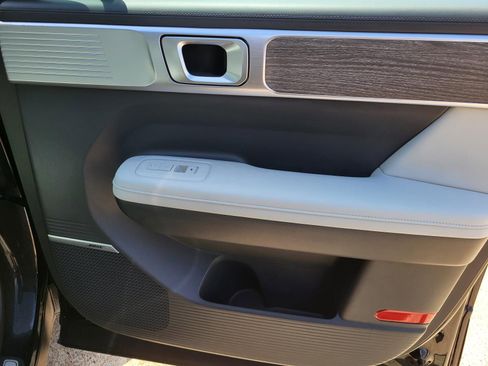 Used 2025 Hyundai Santa Fe Calligraphy FWD image 7