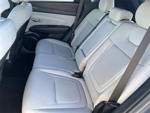 Certified 2025 Hyundai Tucson Limited image 33