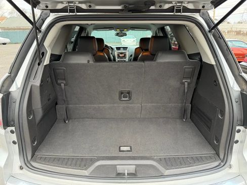 Used 2016 GMC Acadia SLT image 9