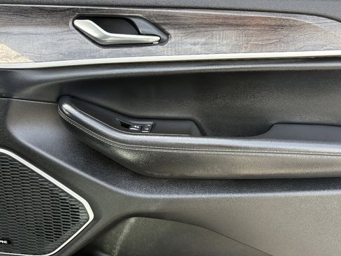 Used 2021 Jeep Grand Cherokee L Limited image 28