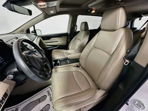 Used 2023 Honda Odyssey Touring image 21