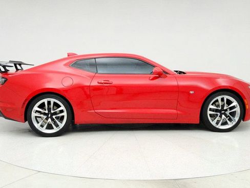 Used 2024 Chevrolet Camaro LT w/ RS Package image 4