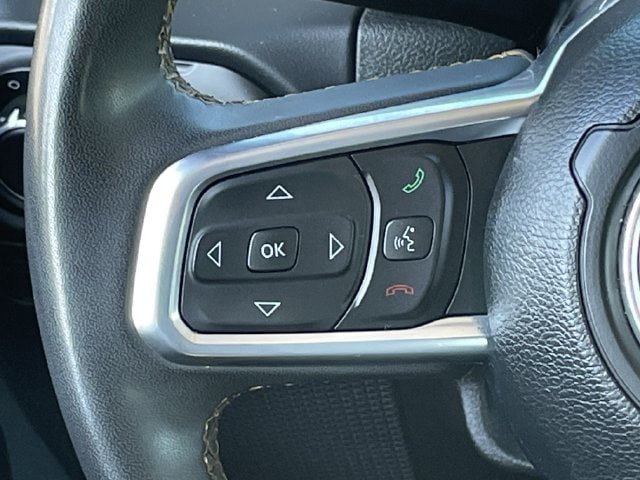 Used 2024 Jeep Wrangler Unlimited Sahara AWD/4WD image 12