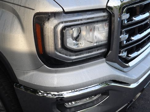 Used 2018 GMC Sierra 1500 SLT w/ SLT Premium Package AWD/4WD image 11