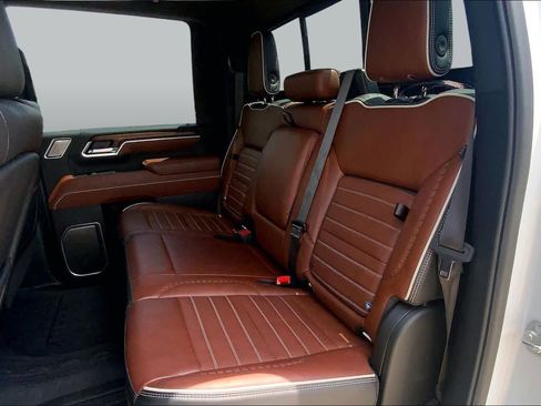 Certified 2025 GMC Sierra 2500 Denali Ultimate AWD/4WD image 20