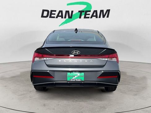New 2026 Hyundai Elantra SEL Sport Premium FWD image 6
