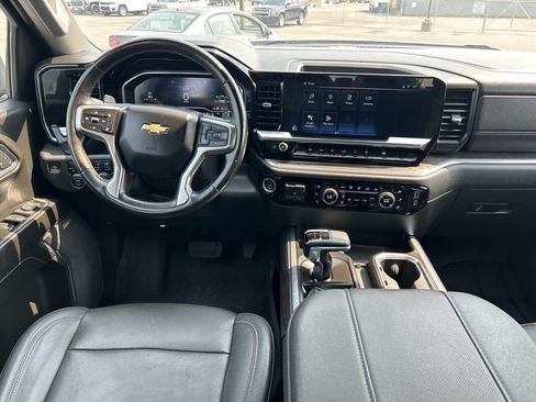 Used 2023 Chevrolet Silverado 1500 LTZ AWD/4WD image 23