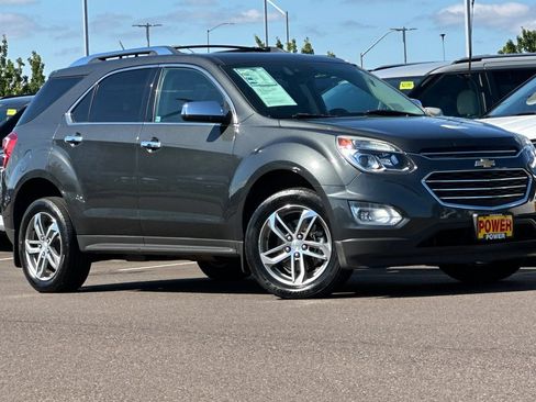 Used 2017 Chevrolet Equinox Premier w/ Enhanced Convenience Package AWD/4WD image 2