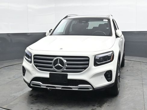 Used 2025 Mercedes-Benz GLB 250 4MATIC image 7