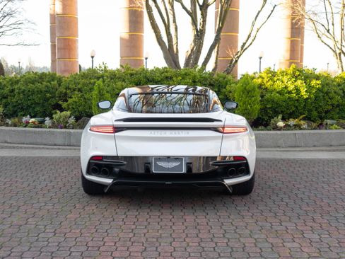 Used 2019 Aston Martin DBS Superleggera image 44