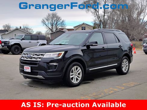 Used 2018 Ford Explorer XLT w/ Equipment Group 202A image 1
