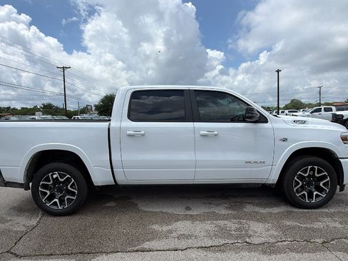 New 2026 RAM 1500 Laramie AWD/4WD image 4