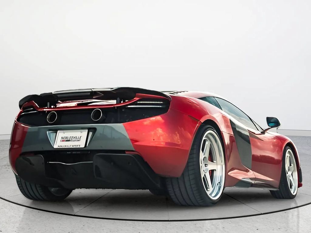 Used 2012 McLaren MP4-12C Coupe RWD image 9