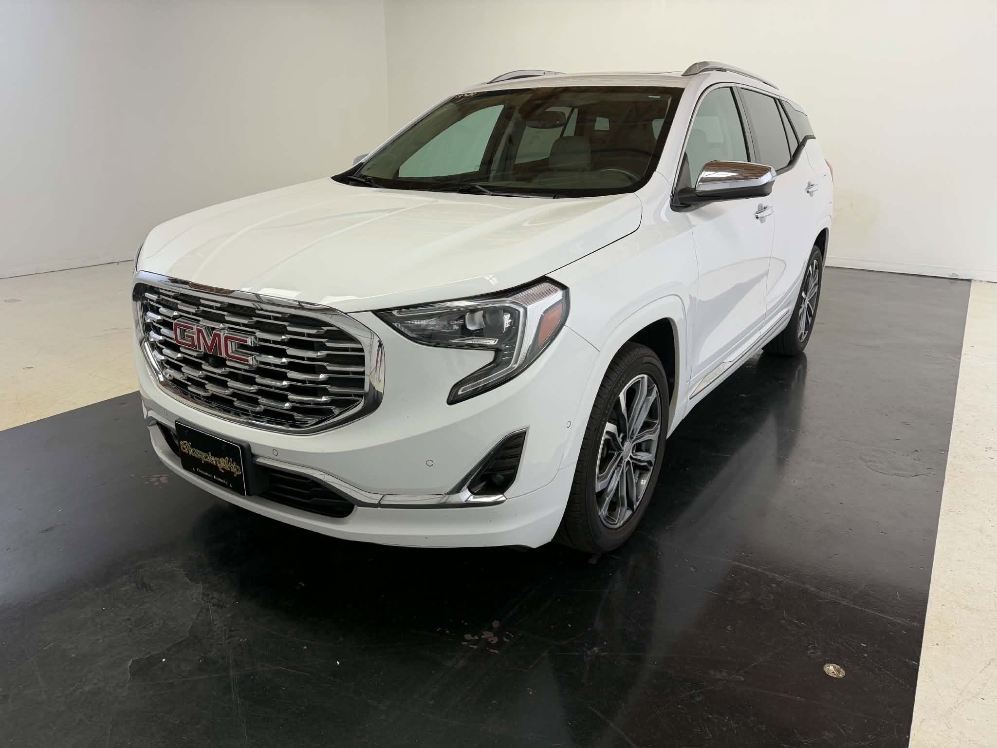 Used 2018 GMC Terrain Denali w/ Advanced Safety Package FWD image 36