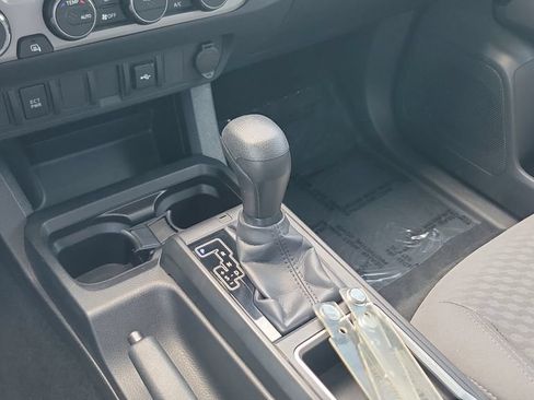 Certified 2023 Toyota Tacoma SR AWD/4WD image 15