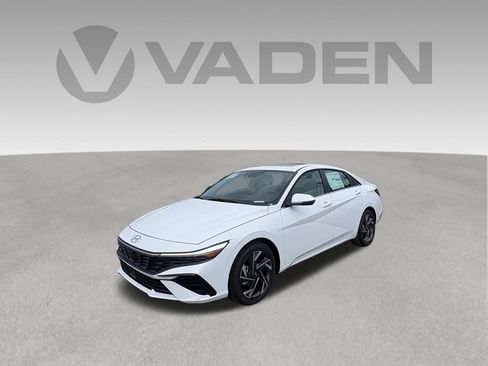 New 2026 Hyundai Elantra Limited FWD image 1