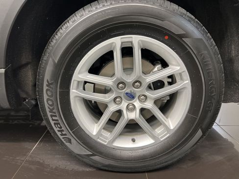 New 2026 Ford Explorer Active image 7