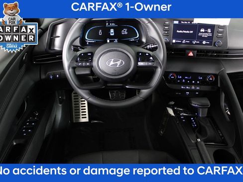 Certified 2025 Hyundai Elantra Sport image 5