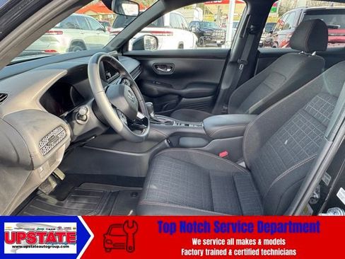 Used 2025 Honda HR-V Sport image 12