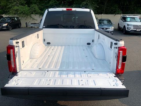 Used 2026 Ford F250 Lariat w/ Lariat Premium Package AWD/4WD image 34
