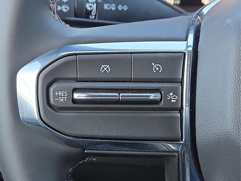 New 2026 GMC Canyon Elevation w/ Convenience Package image 21