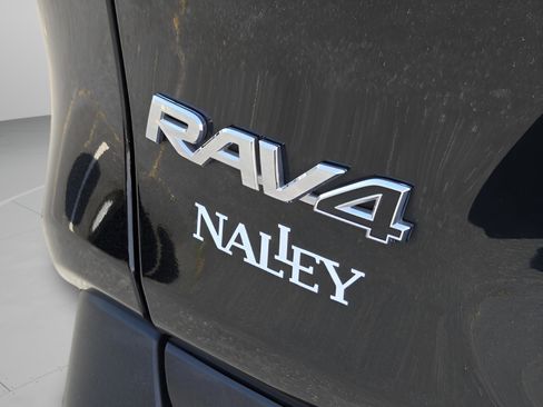Certified 2025 Toyota RAV4 LE image 29