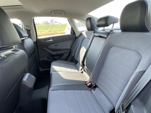New 2026 Volkswagen Jetta SE FWD image 12