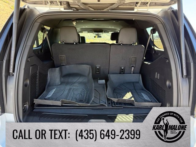 Used 2025 Chevrolet Suburban LT AWD/4WD image 32