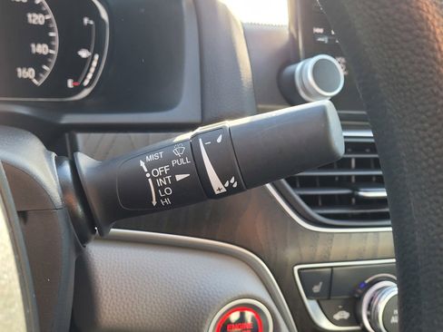 Certified 2020 Honda Accord EX image 22