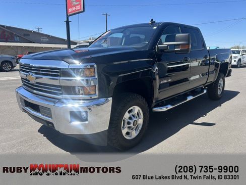 Used 2017 Chevrolet Silverado 2500 LT w/ True North Edition AWD/4WD image 3