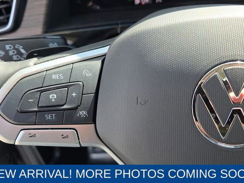 Used 2025 Volkswagen Atlas SEL Premium R-Line image 16