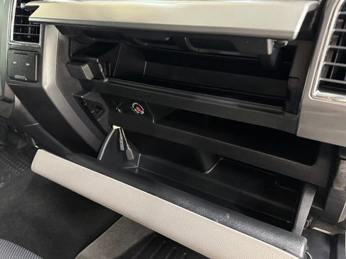 Used 2018 Ford F250 XLT image 30