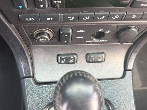 Used 2002 Ford Thunderbird RWD image 15