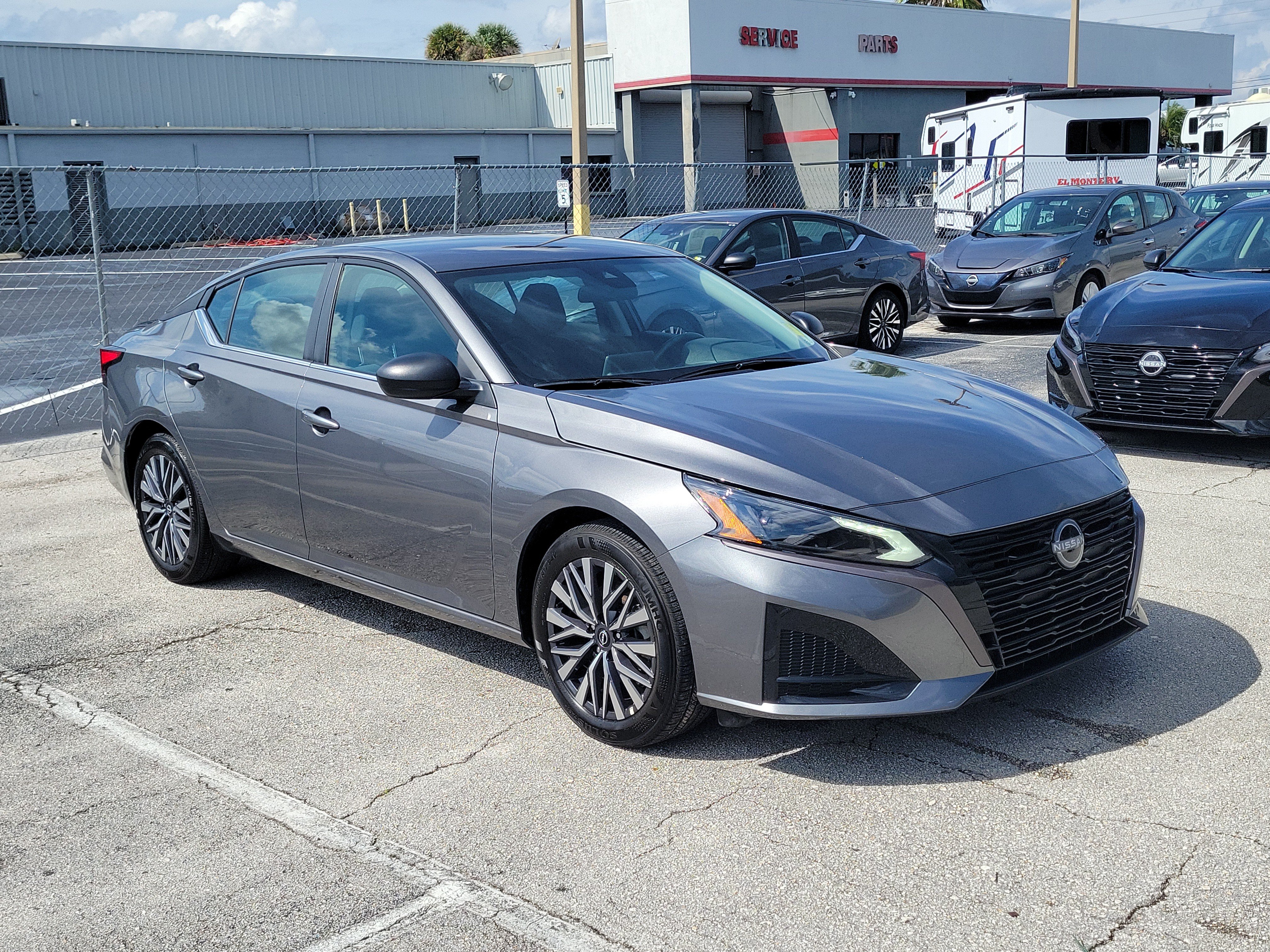 Certified 2026 Nissan Altima 2.5 SV FWD image 3