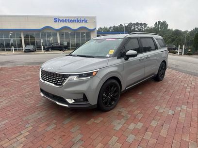 Used 2024 Kia Carnival SX