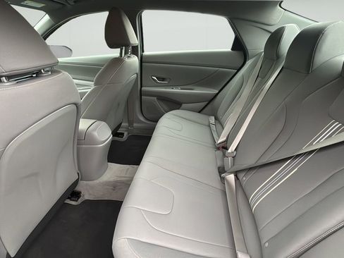 Certified 2023 Hyundai Elantra SEL w/ Convenience Package FWD image 16