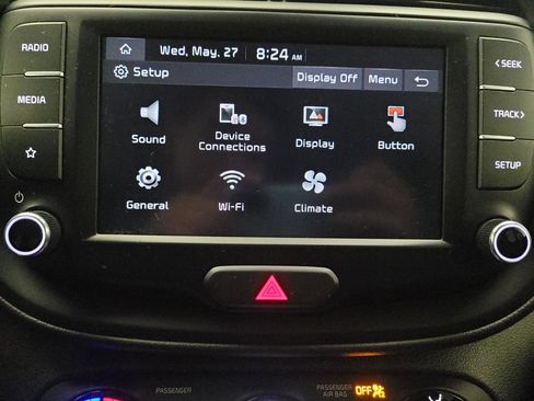 Used 2023 Kia Soul LX w/ LX Technology Package FWD image 25