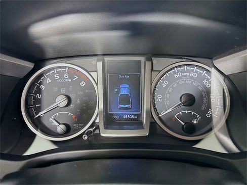 Used 2022 Toyota Tacoma SR5 image 17