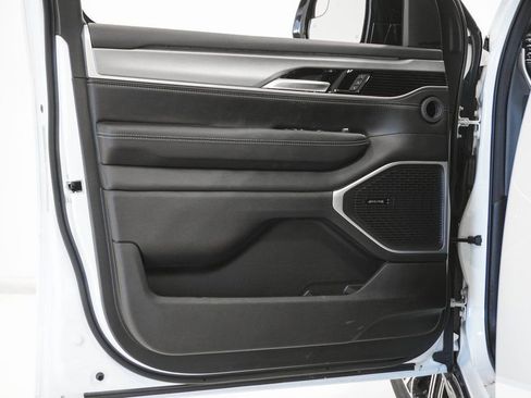 New 2026 Jeep Grand Wagoneer image 13