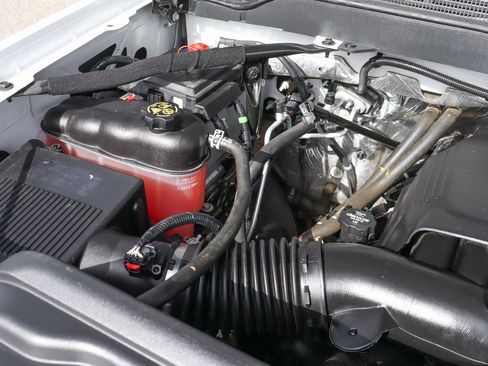 Used 2018 Chevrolet Silverado 2500 W/T w/ WT Convenience Package image 12